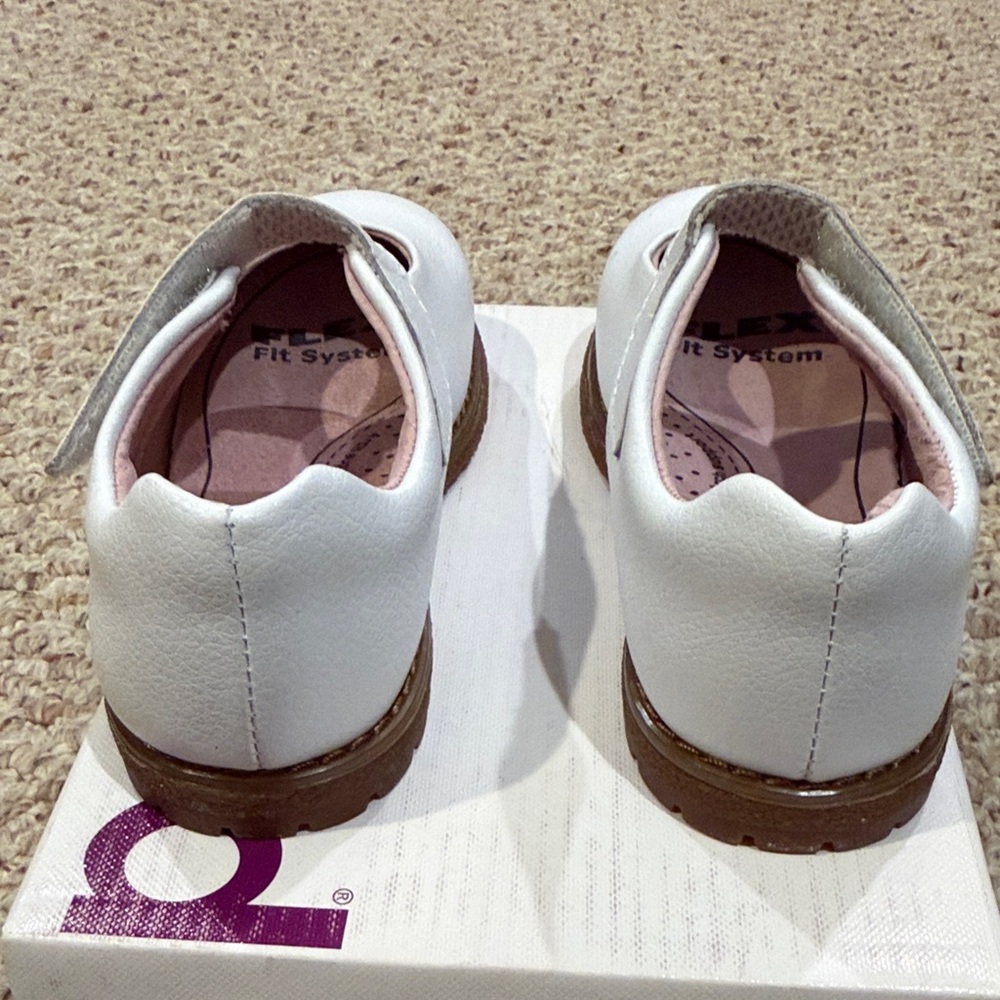 Pediped White Dress Shoes for Kids - size US 10, EU 27 - Picture 4 of 9